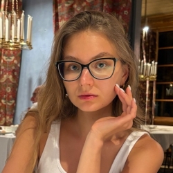 Фотография репетитора Радченко Вероника Евгеньевна