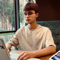 Фотография репетитора Логинов Олег Игоревич