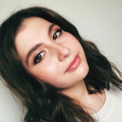 Фотография репетитора Столярова Елизавета Игоревна