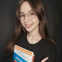 Фотография репетитора Ахметова Ангелина Радиковна