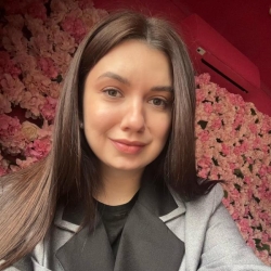 Фотография репетитора Кузьменко Виктория Викторовна