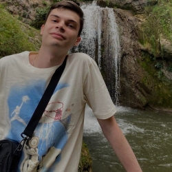 Фотография репетитора Годовник Артём Геннадьевич