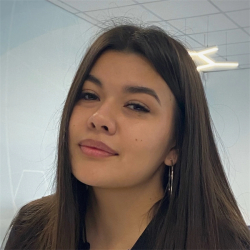 Фотография репетитора Давлетбаева Алина Салиховна