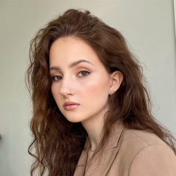 Фотография репетитора Соболева Алина Эдуардовна