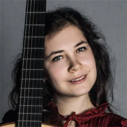 Фотография репетитора Белова Юлия Николаевна