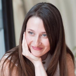 Фотография репетитора Ярюхина Дина Валентиновна