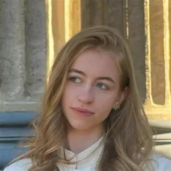 Фотография репетитора Васильева Варвара Алексеевна