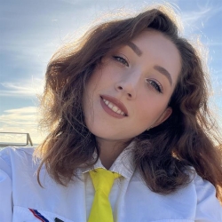 Фотография репетитора Бухарина Анастасия Владимировна