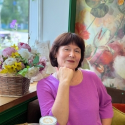 Фотография репетитора Татаренко Ирина Максумовна