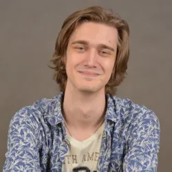 Фотография репетитора Антонов Михаил Сергеевич