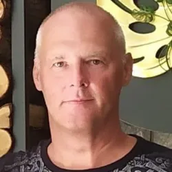 Фотография репетитора Гузиков Юрий Николаевич