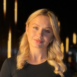 Фотография репетитора Помогайченко Анастасия Юрьевна