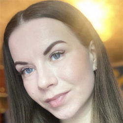 Фотография репетитора Богомолова Виктория Викторовна