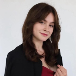 Фотография репетитора Бутькова Софья Алексеевна