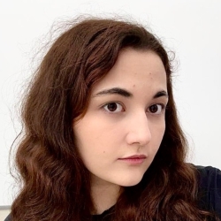 Фотография репетитора Акопян Карина Юрьевна