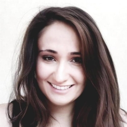 Фотография репетитора Романенко Кристина Викторовна