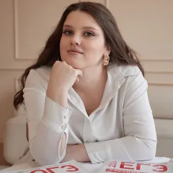 Фотография репетитора Джайлобаева Александра Алексеевна