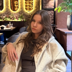 Фотография репетитора Рыжова Арина Максимовна