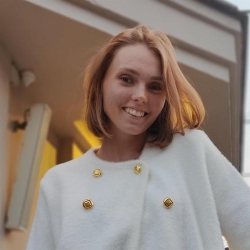 Фотография репетитора Инякова Анна Сергеевна