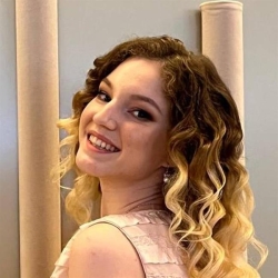 Фотография репетитора Гусева Дарья Ивановна