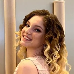 Фотография репетитора Гусева Дарья Ивановна