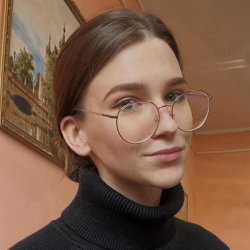 Фотография репетитора Ушакова Юлия Анатольевна