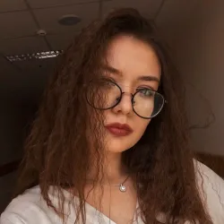 Фотография репетитора Сенаторова Алина Андреевна