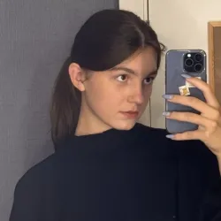 Фотография репетитора Власова Карина Максимовна