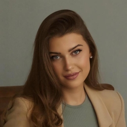 Фотография репетитора Фроликова Анастасия Алексеевна