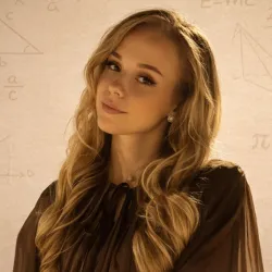 Фотография репетитора Мошкина Арина Дмитриевна