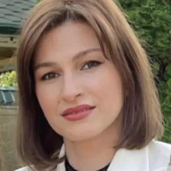 Фотография репетитора Гучакова Эльмира Борисовна