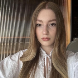 Фотография репетитора Жесткова Анастасия Дмитриевна