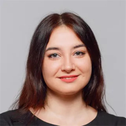 Фотография репетитора Петрова Дина Михайловна