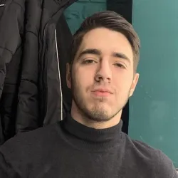 Фотография репетитора Саркисян Артем Каренович