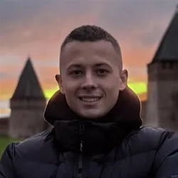 Фотография репетитора Толокнов Артем Александрович