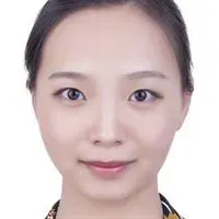 Фотография репетитора Ли Тун 