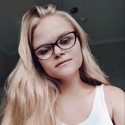 Фотография репетитора Снегирева Полина Витальевна