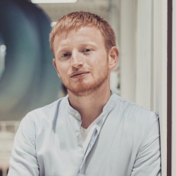 Фотография репетитора Каракозов Николай Сергеевич