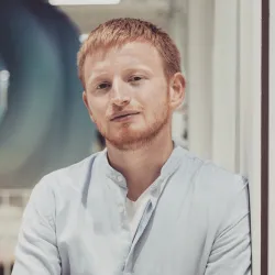 Фотография репетитора Каракозов Николай Сергеевич