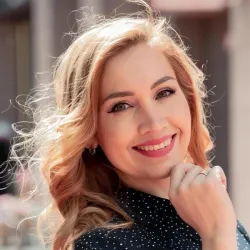 Фотография репетитора Шарипкулова Руфина Ринатовна