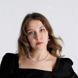 Фотография репетитора Крылова Анна Андреевна