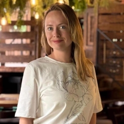 Фотография репетитора Лещук Юлия Сергеевна