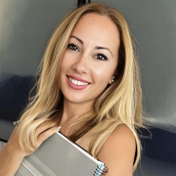 Фотография репетитора Харраш Эмилия 