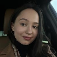 Фотография репетитора Алиева Аделина Артуровна