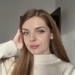 Фотография репетитора Сенина Арина Евгеньевна