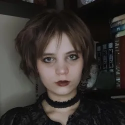 Фотография репетитора Выжлова Александра Павловна