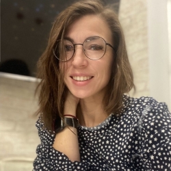 Фотография репетитора Бондаренко Юлия Константиновна