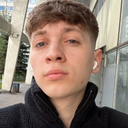 Фотография репетитора Большаков Антон Александрович