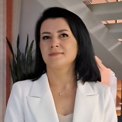 Фотография репетитора Хайруллова Эльвира Жавдятовна