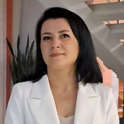 Фотография репетитора Хайруллова Эльвира Жавдятовна